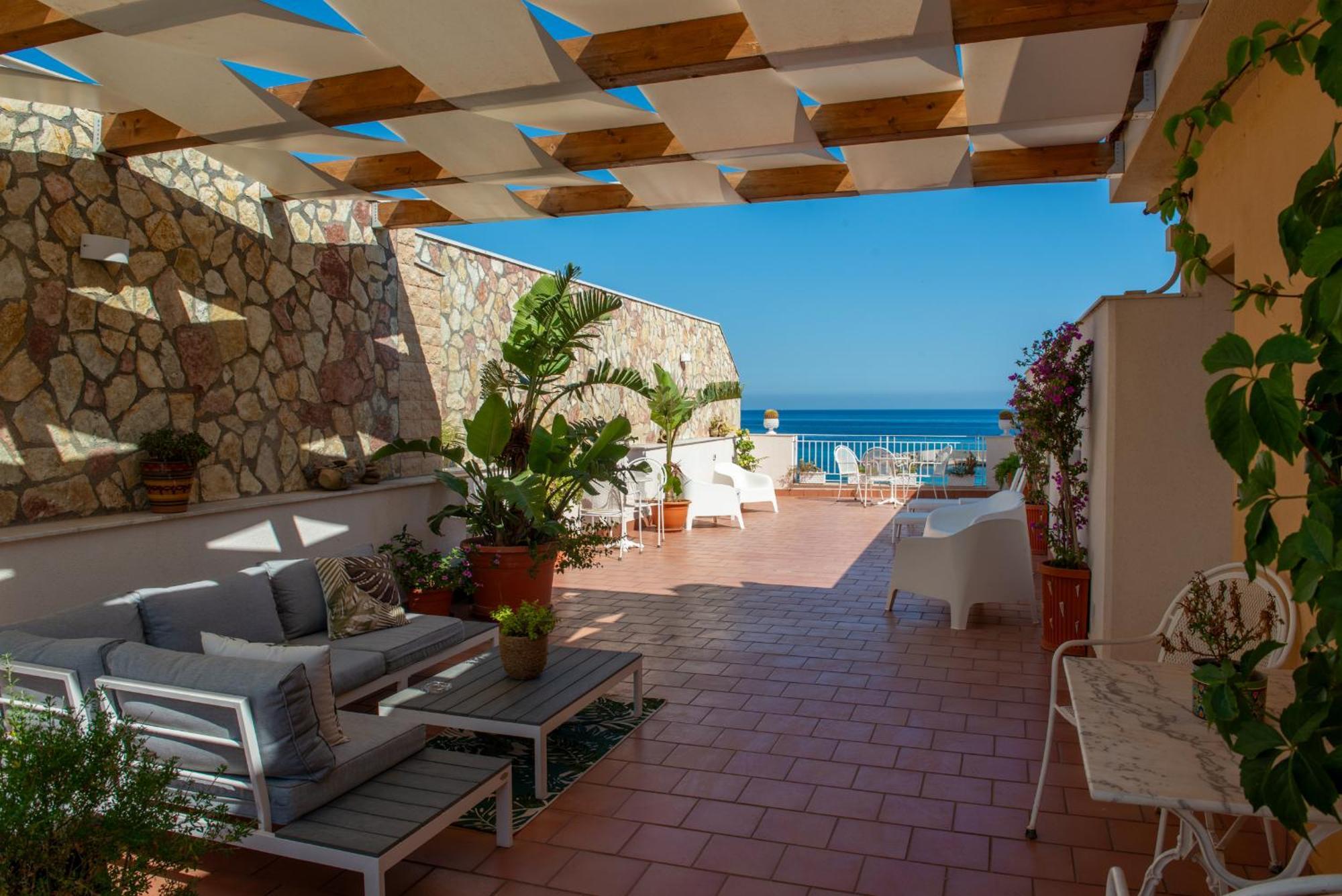 Palermo Mare Holidays Sferracavallo Exterior photo