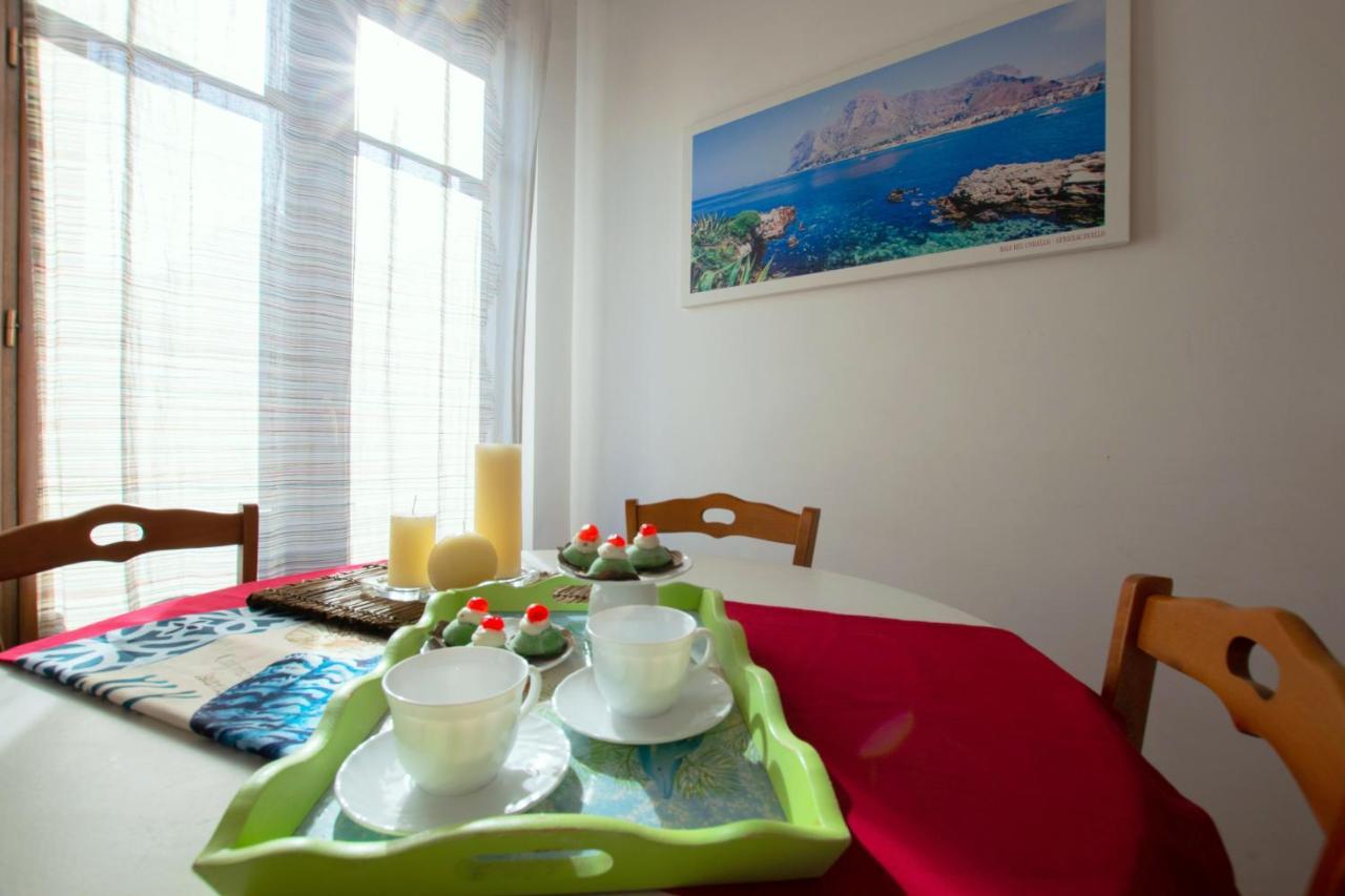 Palermo Mare Holidays Sferracavallo Exterior photo